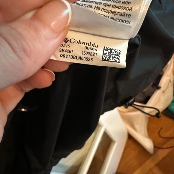 Columbia Men’s 650-Down Omni-Heat Puffer Jacket – Size L – Black - Picture 4 of 4